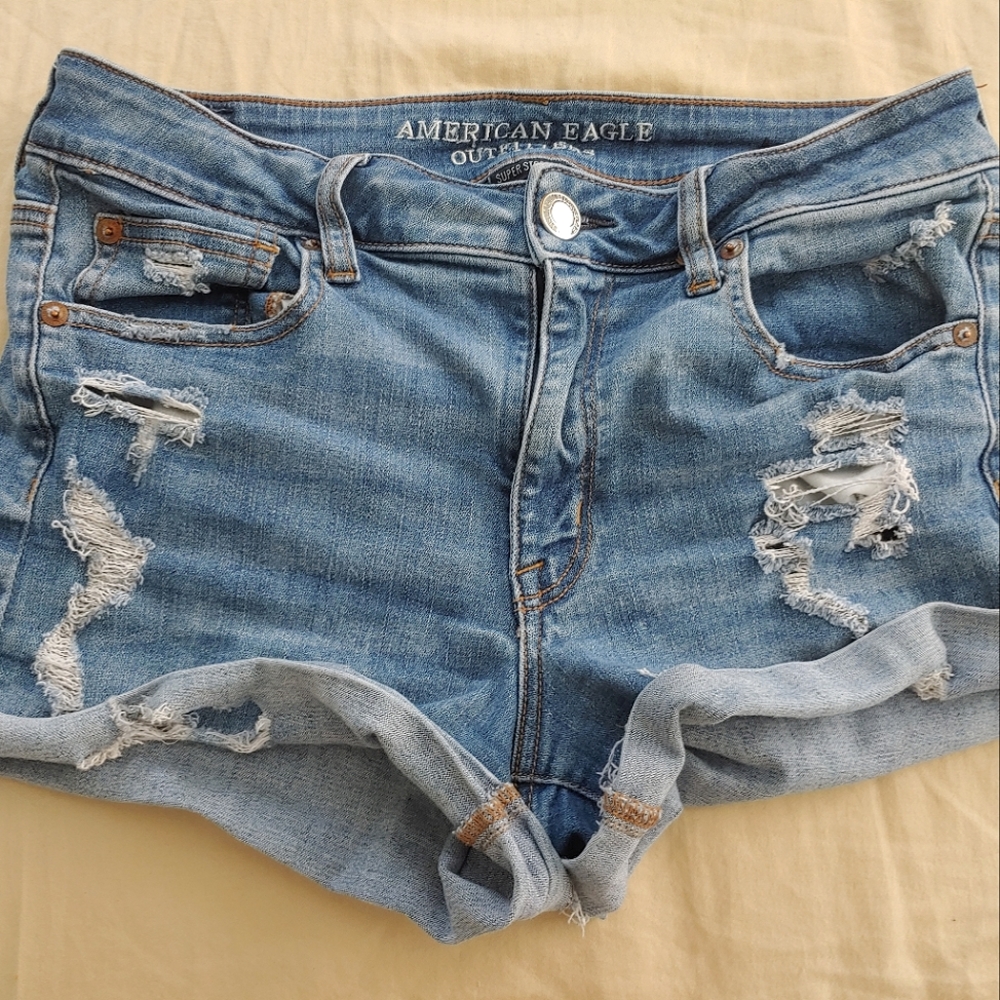 American Eagle high rise shortie shorts distressed